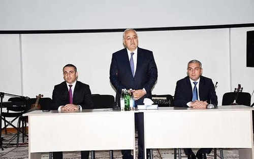 Gsqrw5JXoAAg6p7.jpg