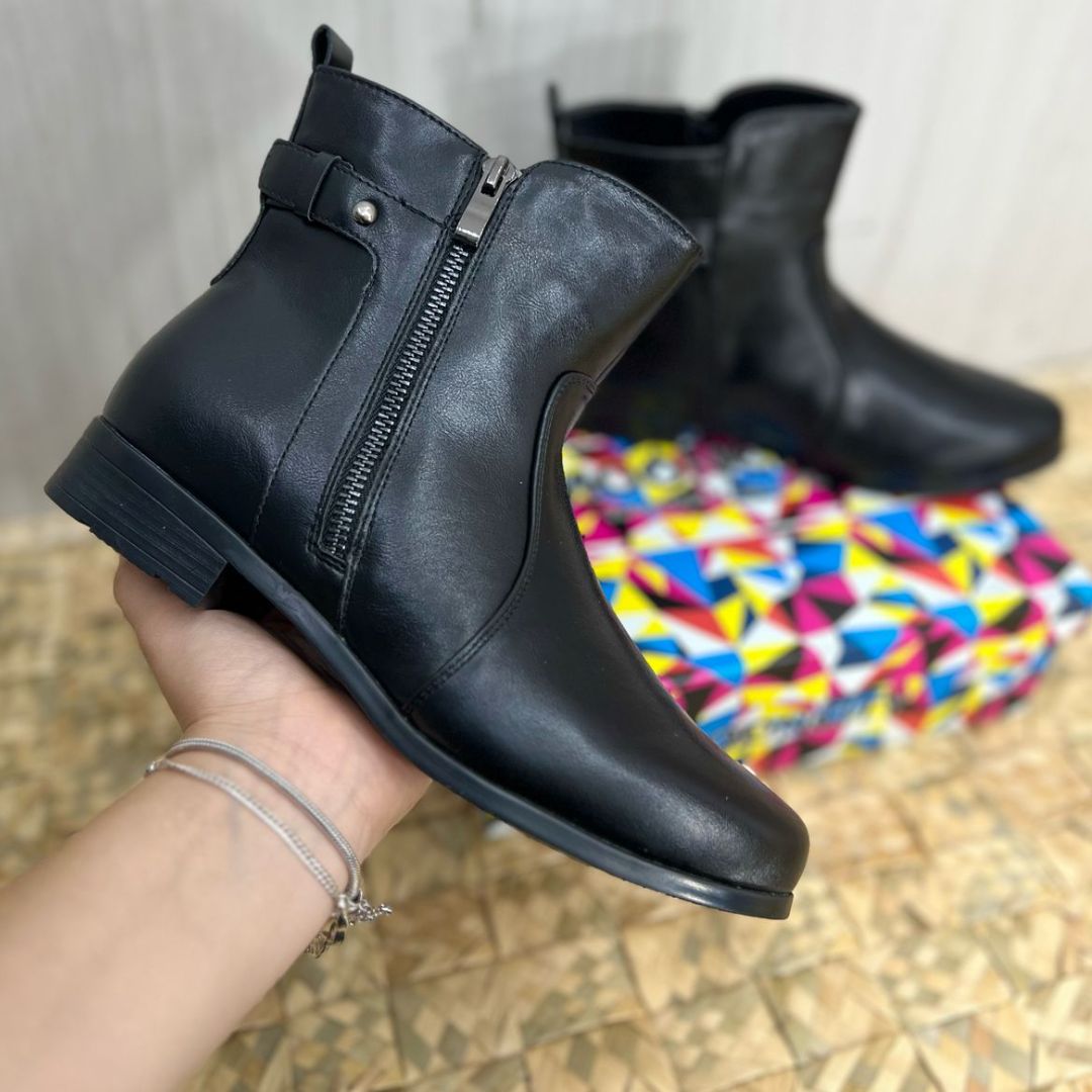 Bota Casual Feminina 72325 Com Cano Curto Preto Mooncity