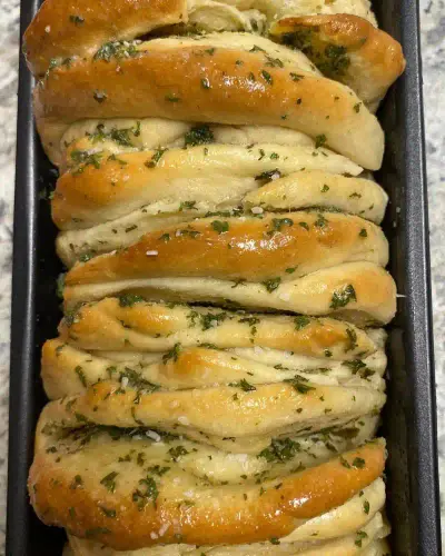 Sourdough Discard Pull Apart Garlic Bread.webp