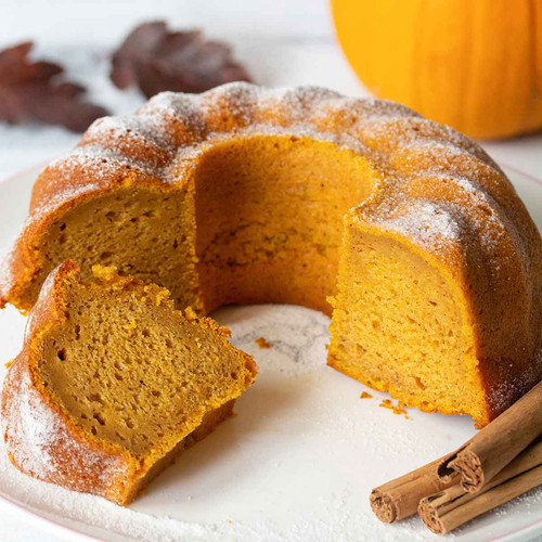 Pumpkin Bundt Cake 0.jpg