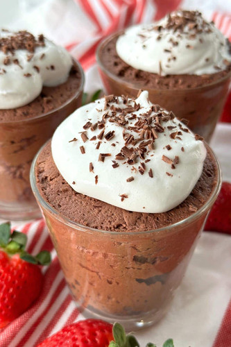 3 ingredient vegan chocolate mousse.jpg