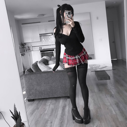 teachers pet…if I’m so special, why am I secret #alt #alternative #plaid #goth #grunge #emo #aesthet.jpg