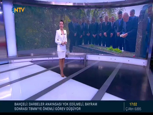 Ir8uHKFbxJZoeoFU.jpg