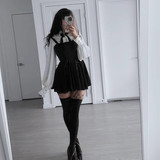 throw on your dress and put on your doll faces 🖤 black dress and shoes from @dollskill #dollskill #a