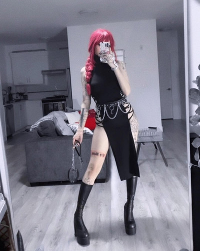 let’s destroy the world together ⛓️ Makima style inspo from @nevstudiostreetwear #makima #chainsawma.jpg