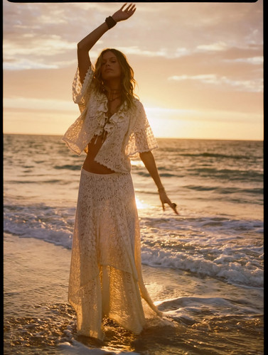 Spell Lux Lisbon Lace Campaign12.jpg