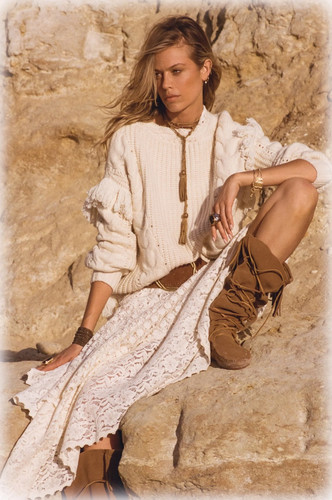 Spell Lux Lisbon Lace Campaign08.jpg