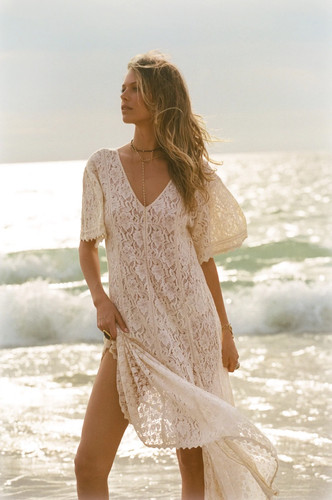 Spell Lux Lisbon Lace Campaign04.jpg