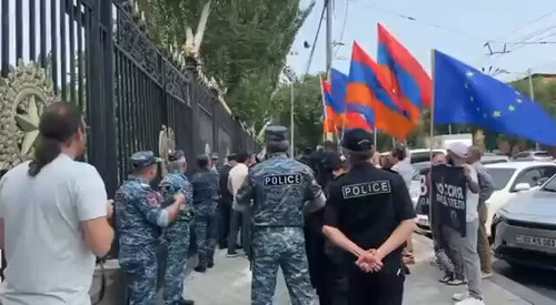 vmUCeTDKiVO ACVU.jpg