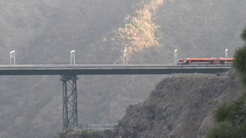 HroVbOs tx d6bdt.jpg
