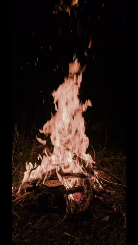 6U PCCByR2kEg7Cg.jpg