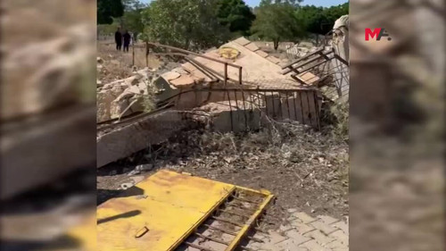 OXIj FzuRNn ai4A.jpg