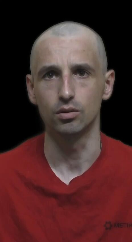 rE8yfoBoyI D083B.jpg