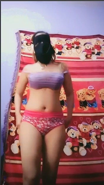 F374hmJ.jpg