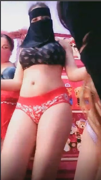 F376Jhx.jpg