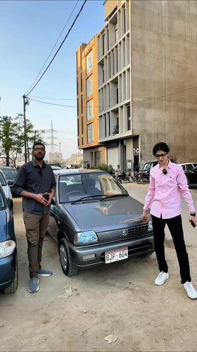 ArVrokhtrUQClWi1.jpg