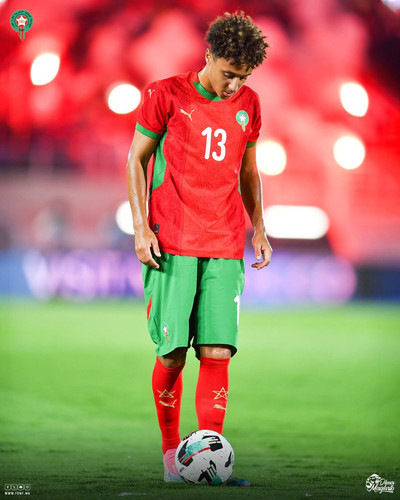 Gs0jF49WYAA iP6.jpg