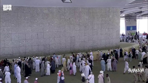 ov1p9 oRwVNIDIgB.jpg