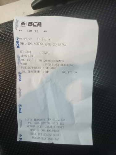 PUTRI EKA SEPTIANA.jpg