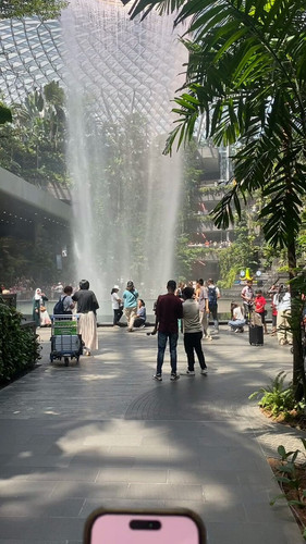 wLbuz6U4s2HBS Dd.jpg