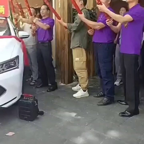 7nNVgI5UMdIpI1o0.jpg