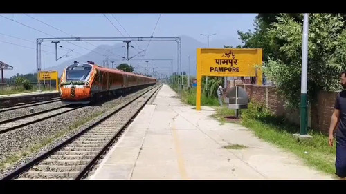 Bhxby6IwdJ32Je Z.jpg