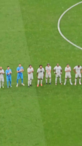 7fCP U LIs6eMuCY.jpg