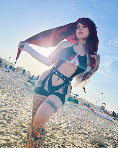 SUMMER NUN VIBES Grazie di cuore a quella sorca di @cameleevox per avermi fatta da mommy in questi g