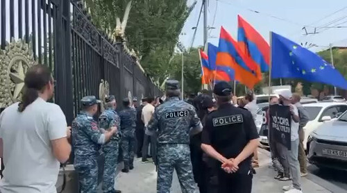 PcE TXDuJg rC1zF.jpg