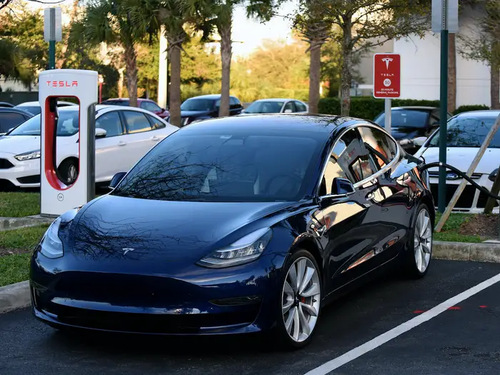 Gs1 jbWWkAA3kcs?format=png.png