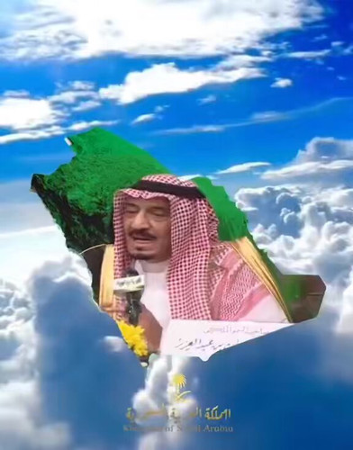 CQqCQIbUreu3MujJ.jpg