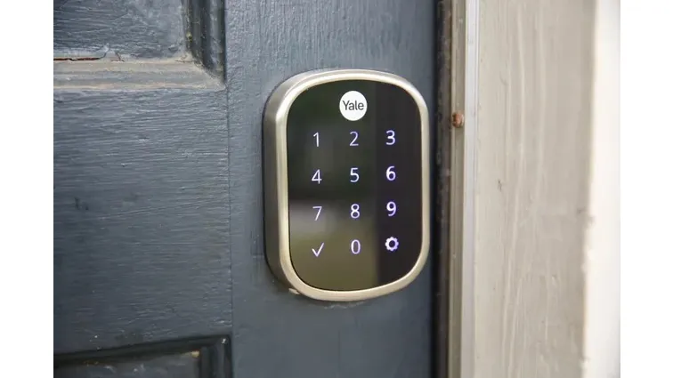 None The Yale Assure SL is a super simple smart lock that works with every platform through Matter.