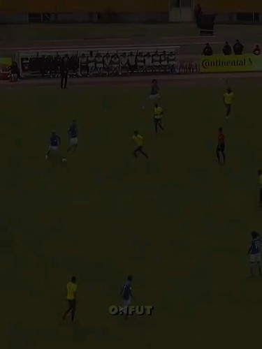 8X 49b3WCzbF6oUO.jpg