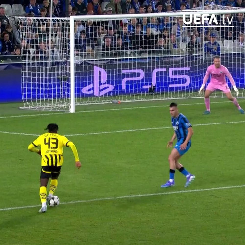 UskWp8 yoRy11gAD.jpg