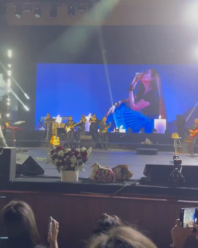 vWTIy uvYUjQ87wg.jpg