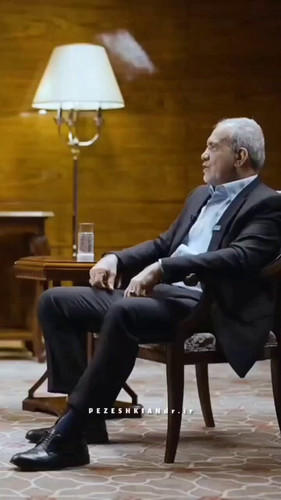 C UawswBjMdGUBVV.jpg