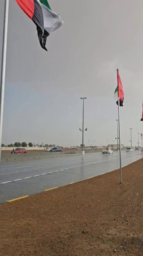 8juUEwojYk Exlzn.jpg