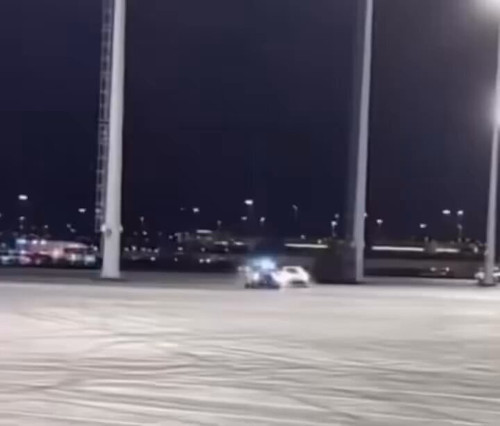 tG 5gEvWpytlzSv2.jpg