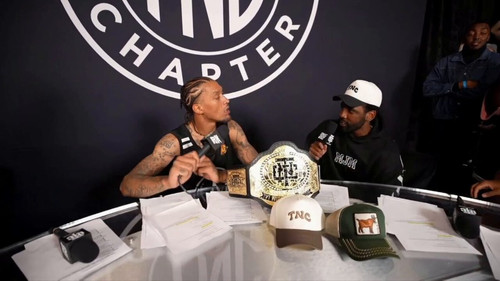 ABOVMSbq7UIAz zk.jpg