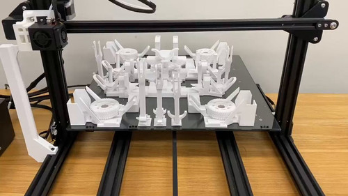 tr ZdVH13i7d96iy.jpg