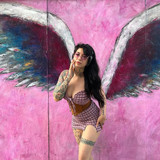 PINK EVERYWHERE #alerosebunny #losangeles (1)