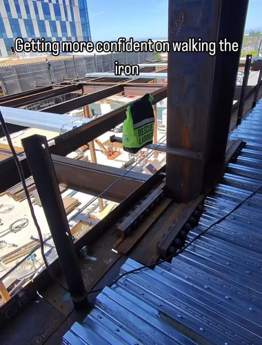 8hdn2ot2li f7os8.jpg