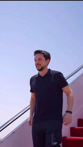 St0 Nq IcfjXX5GN.jpg