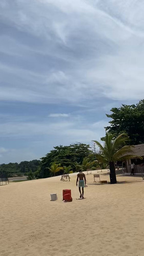 wXyN4H C0oMh0 ZE.jpg