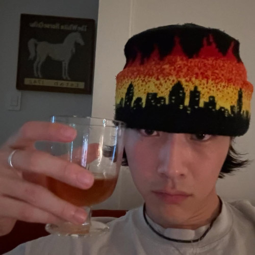 GsvkzCKbIAAP3XS.jpg