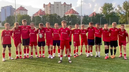 xKSNMYV xLB4RTJr.jpg