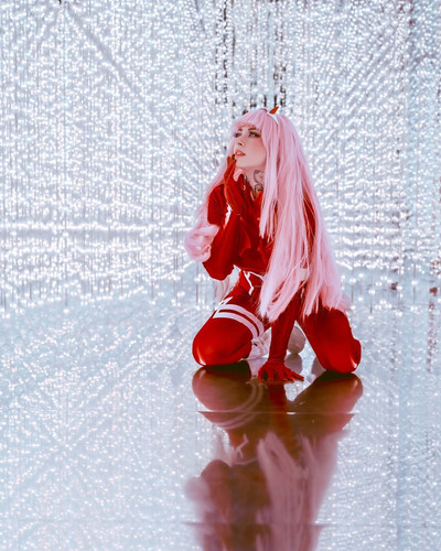 KISS OF DEATH 1 2 3 Set realizzato dalla bravissima @baecon.ph allo @ spacedreamers Posso essere la 