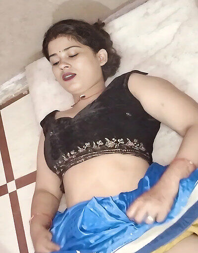 Sumaiya BedShared 2025 Hindi Hot Short Film 720p HDRip 300MB Download