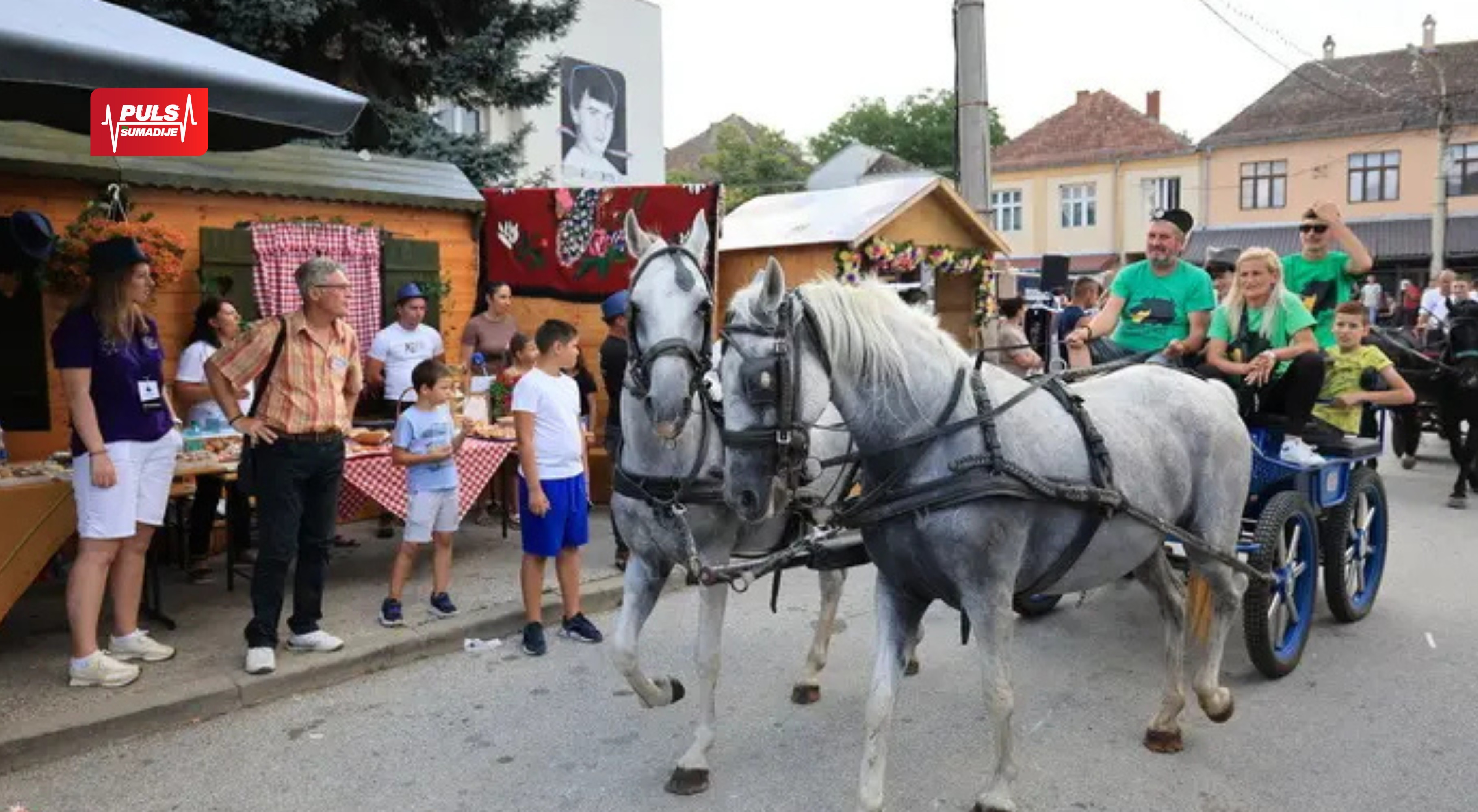 SADRŽAJAN I BOGAT STRUČNI I KULTURNO UMETNIČKI PROGRAM: Drugi dan stragaračke manifestacije protekao u duhu ponosa na šumadijsko nasleđe!