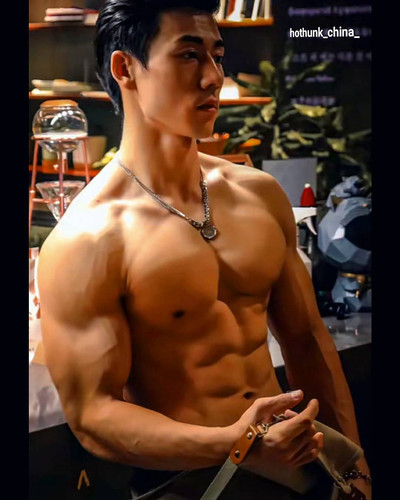 hothunk china 1636738222 2705478758071830182 39199531530.jpg